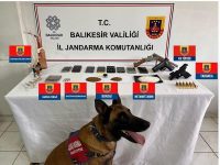 Gönen’de düzenlenen uyuşturucu operasyonunda 11 kişi gözaltına alındı. Balıkesir İl