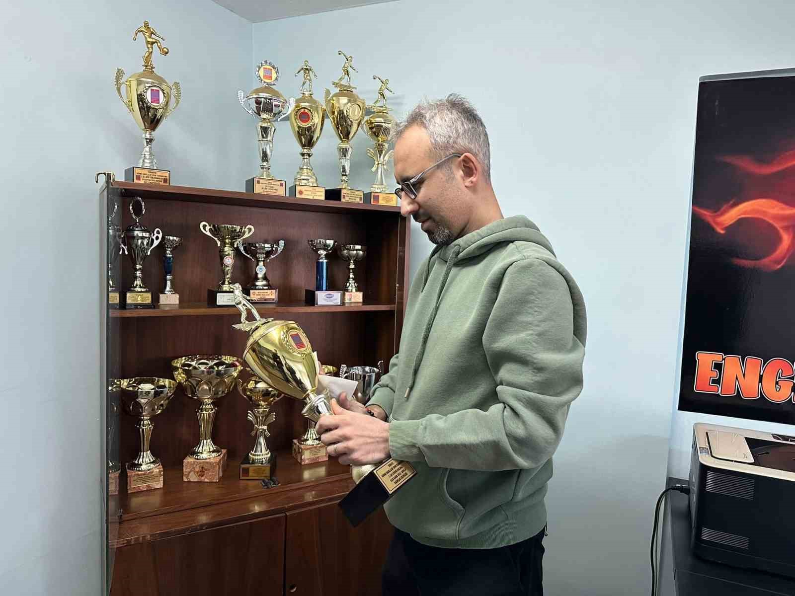 ESKİŞEHİR’DE FAALİYET GÖSTEREN VE FARKLI İLLERDEKİ GÖRME ENGELLİ VATANDAŞLARIN SPORA