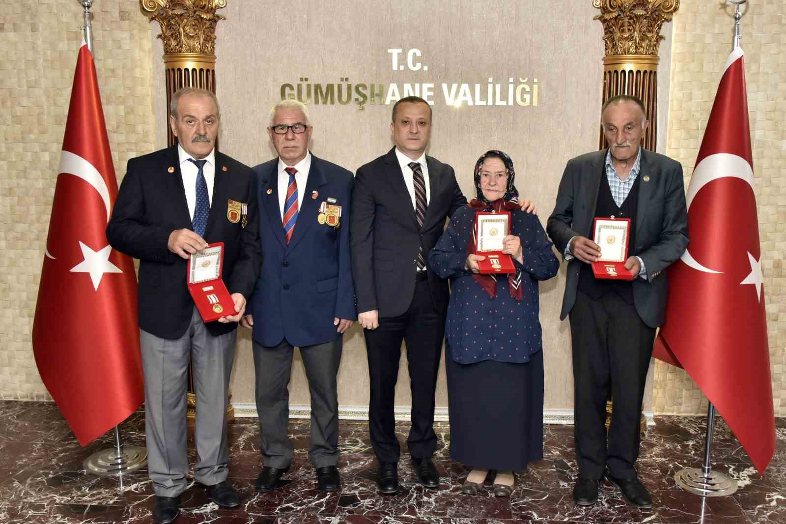 GÜMÜŞHANE’DE 3 KIBRIS GAZİSİNE DAHA KKTC TARAFINDAN GÖNDERİLEN MİLLİ MÜCADELE
