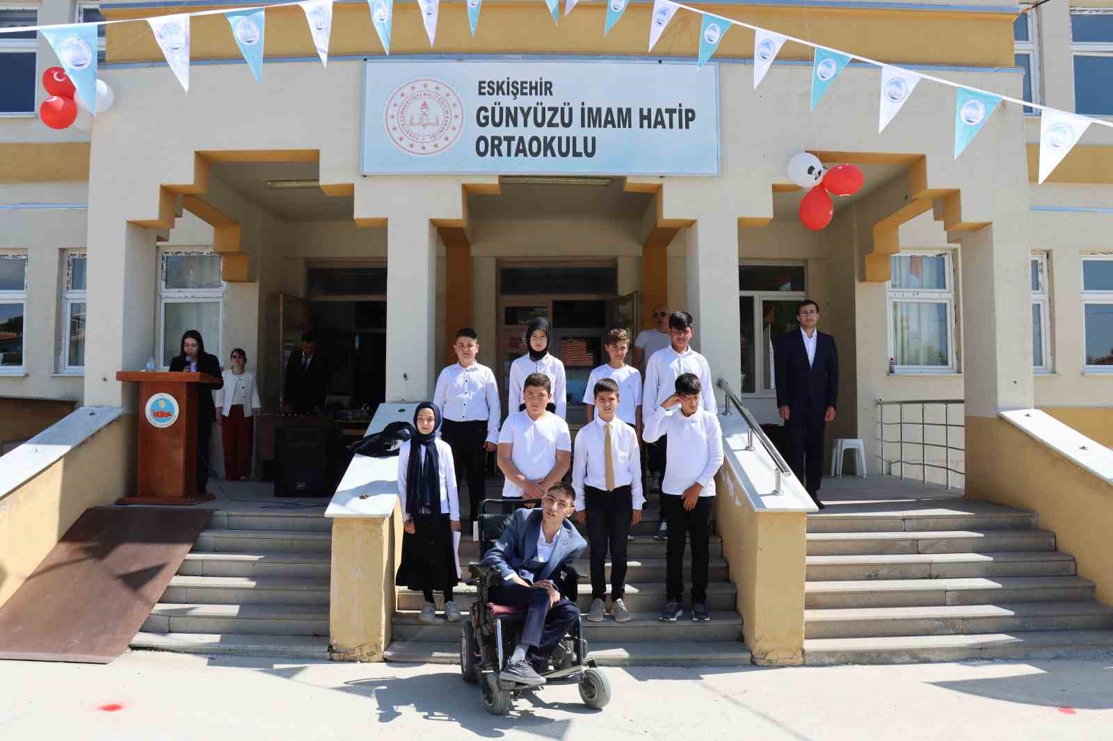 GÜNYÜZÜ İMAMHATİP ORTAOKULUNDA, İMAMHATİP ŞENLİĞİ DÜZENLENDİ. ÖĞRENCİLER VE ÖĞRETMENLERİN ŞENLİKTE