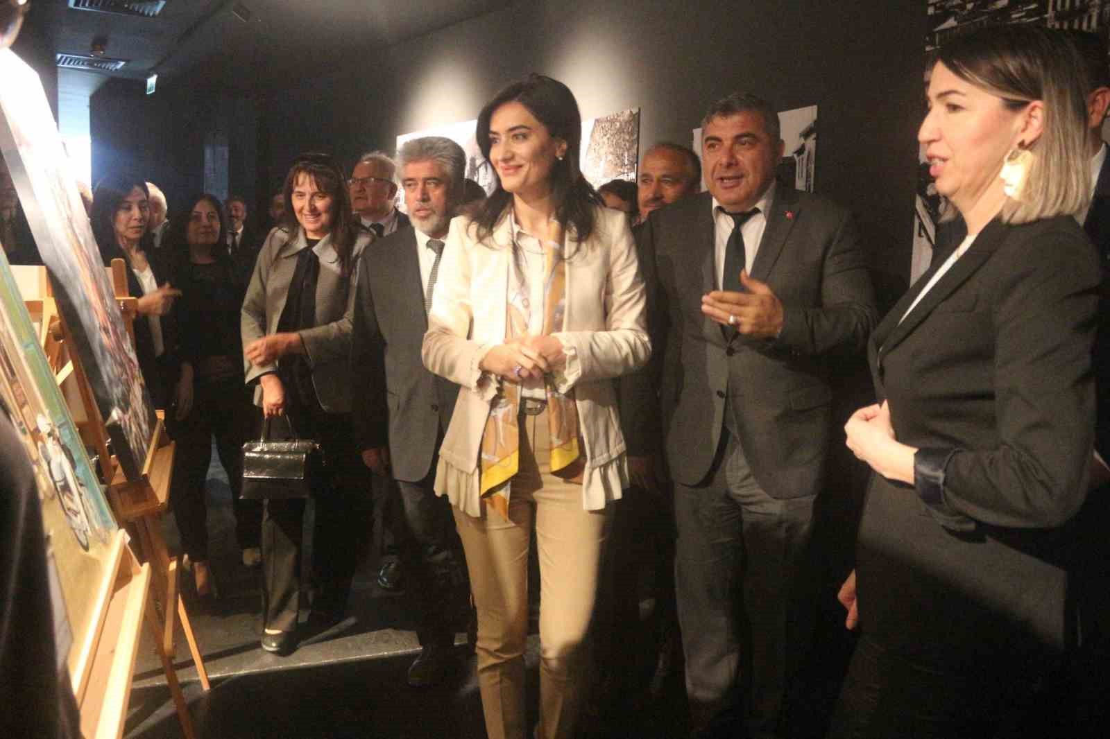 AFYONKARAHİSAR’DA GÜZEL SANATLAR LİSESİ ÖĞRENCİLERİ TARAFINDAN YIL SONU KARMA RESİM