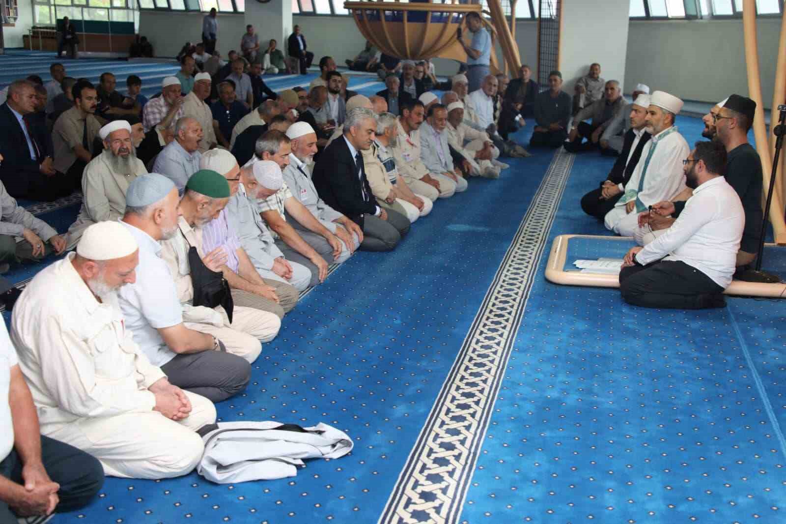 DİYANET İŞLERİ BAŞKANLIĞI'NIN ORGANİZASYONUYLA, HAC İBADETLERİNİ YERİNE GETİRMEK ÜZERE ERZİNCAN’DAN