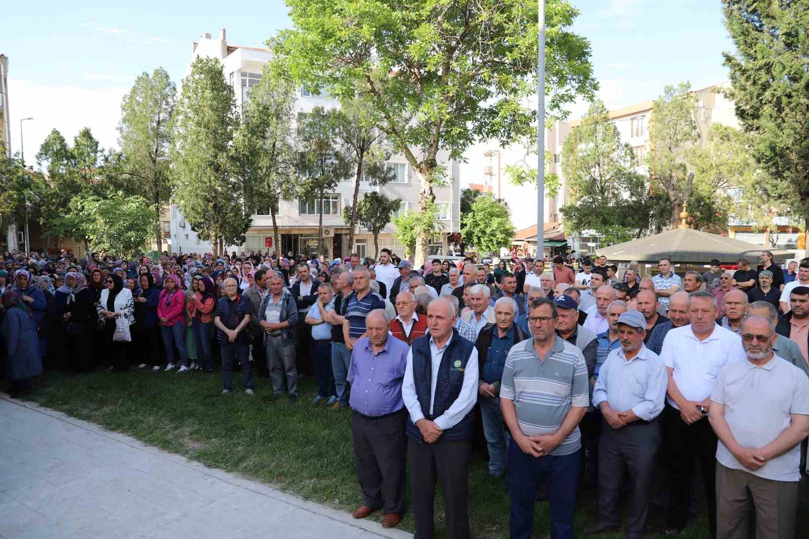 HAYRABOLU MÜFTÜLÜĞÜ ORGANİZASYONUYLA HACCA GİDECEK OLAN KAFİLE İÇİN GÜZELCE HASANBEY