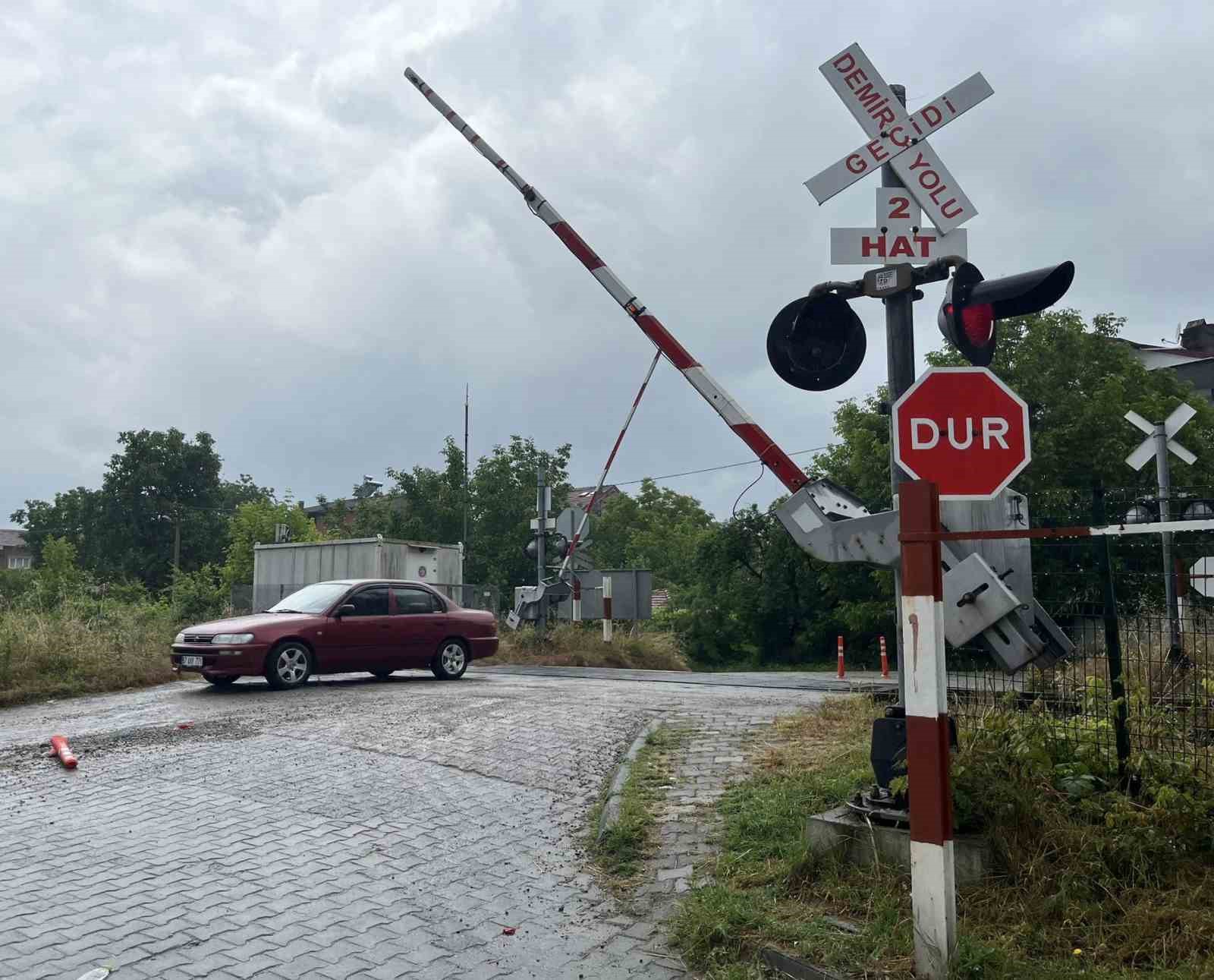 ZONGULDAK İLE KARABÜK ARASI SEFER YAPAN TCDD TRENLERİ  GÖKÇEBEY