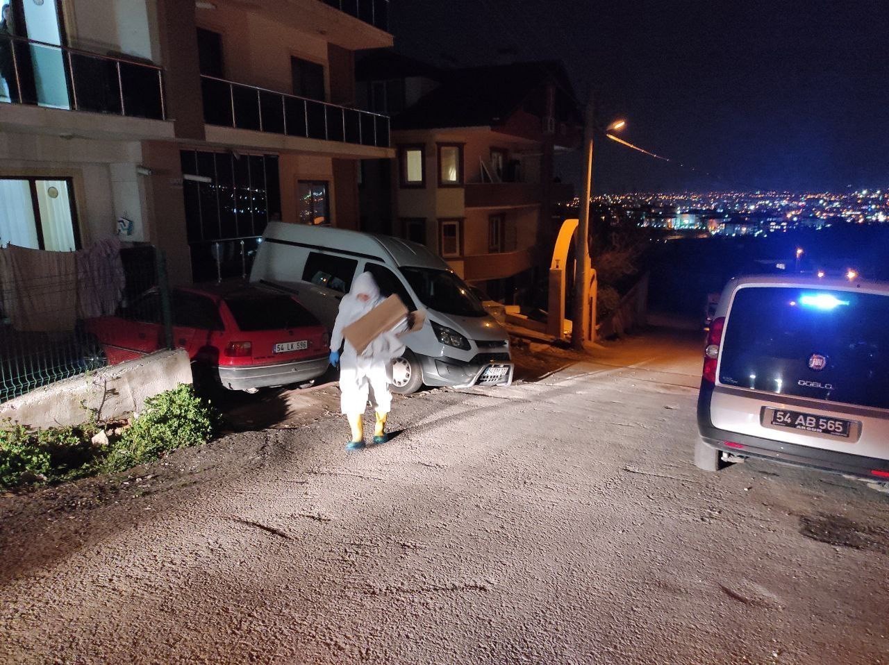 SAKARYA'NIN SERDİVAN İLÇESİNDE TAPU MESELESİ YÜZÜNDEN İFTAR VAKTİ KARDEŞİ, YENGESİ