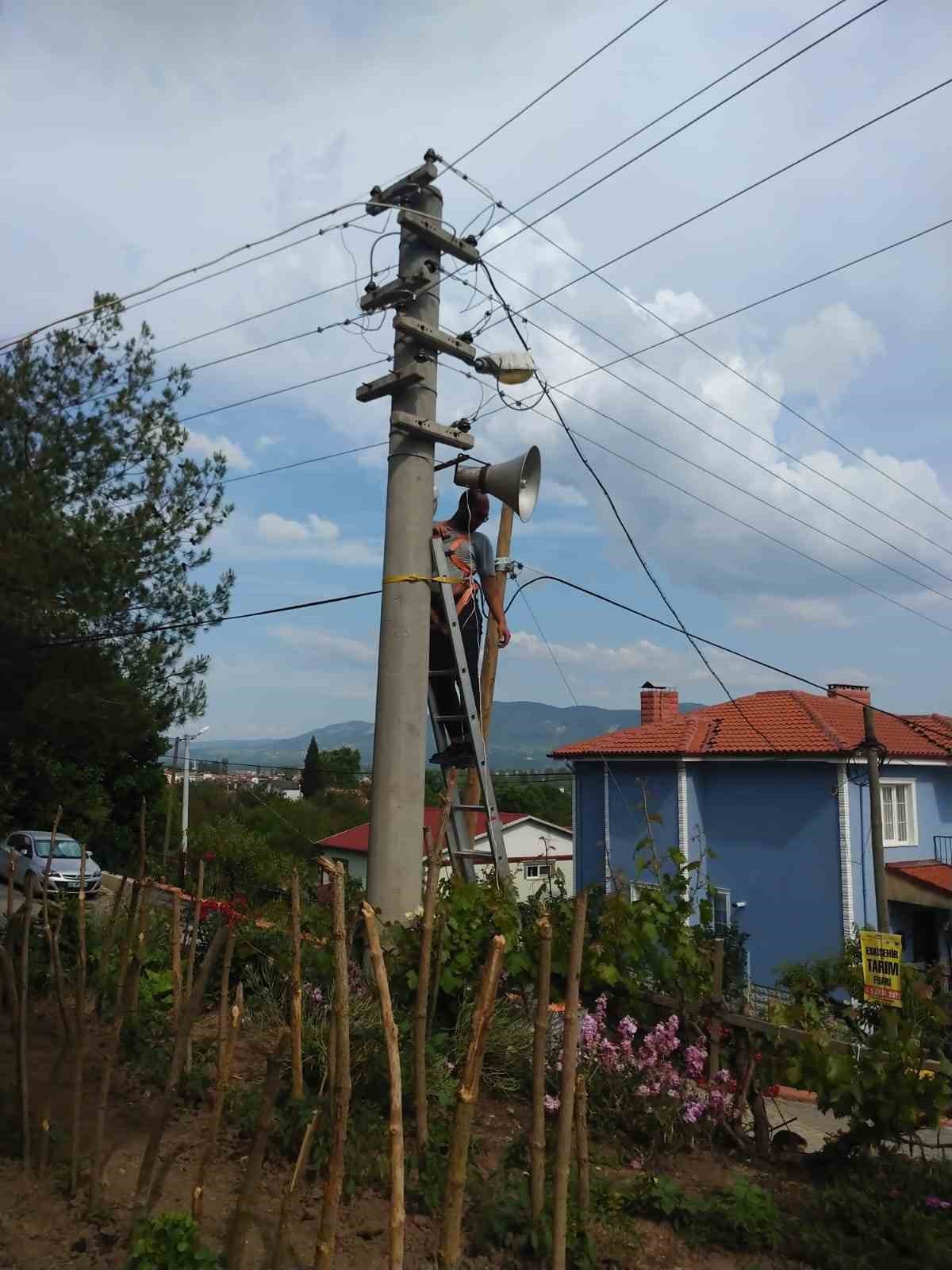 GÖLPAZARI BELEDİYESİ EKİPLERİ, İLÇE GENELİNDEKİ ANONS SİSTEMİNDE İYİLEŞTİRME ÇALIŞMALARI YAPTI