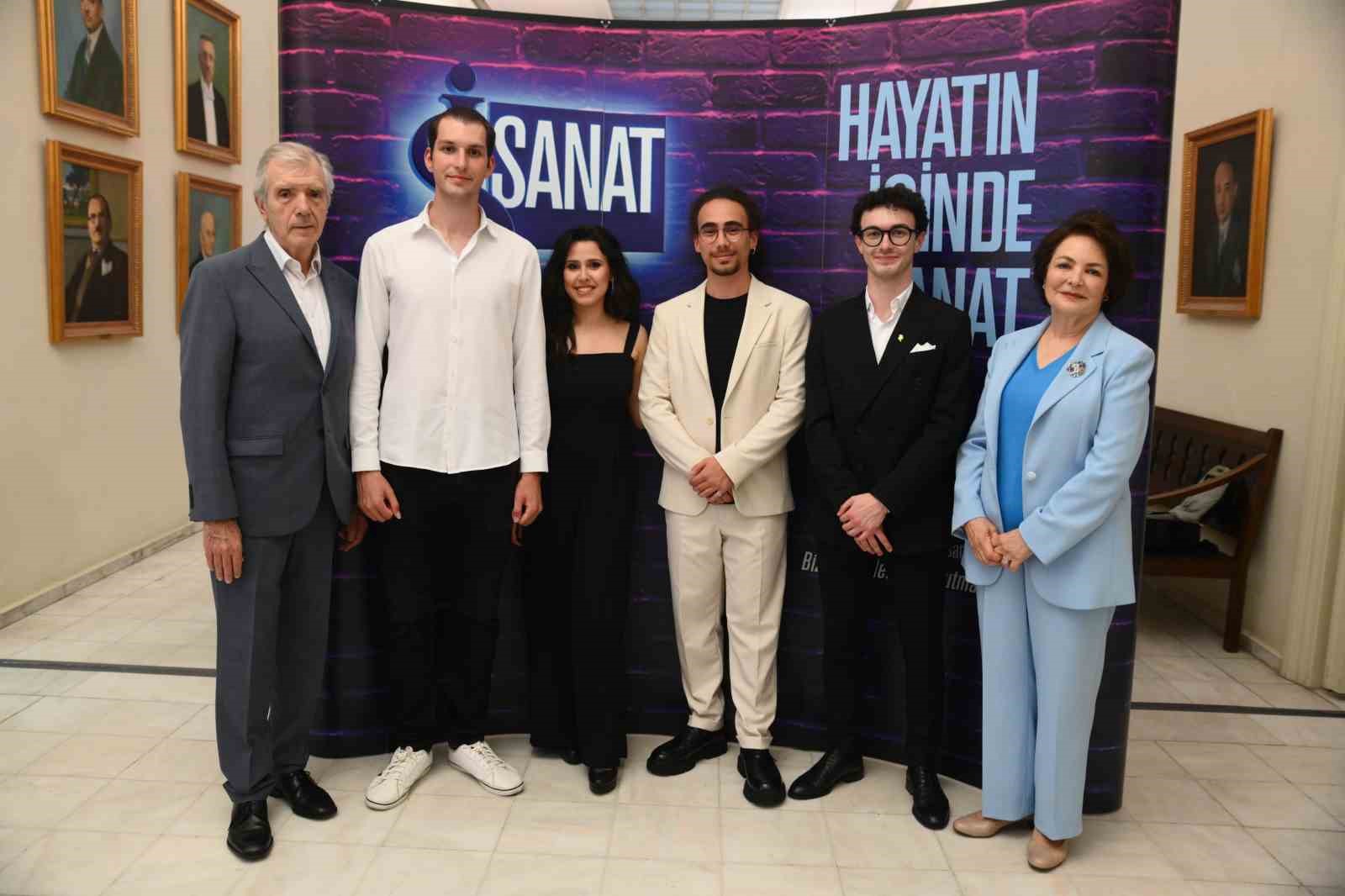 BİRİNCİLİK SOFİKO TCHUMBURİDZE’NİN (KEMAN) OLDU. İKİNCİLİK ÖDÜLÜNÜN KAZANANI ÖZBERK MİRAÇ