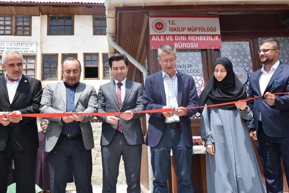 ÇORUM’UN İSKİLİP İLÇESİNDE MÜFTÜLÜK BÜNYESİNDE “AİLE VE DİNİ REHBERLİK BÜROSU”