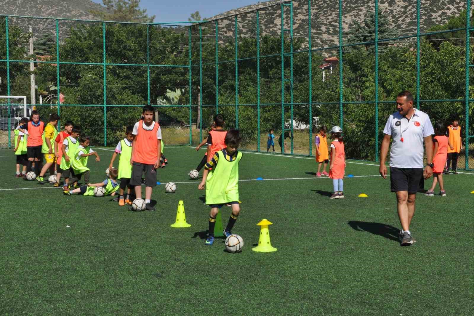ISPARTA BELEDİYESİ YAZ SPOR KURSLARI BAŞLIYOR