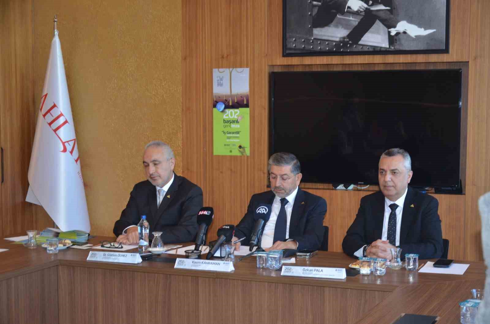 ÇORUMGAZ GENEL MÜDÜRÜ KASIM KAHRAMAN, TÜRKİYE'NİN ARTIK ÜRETEN BİR ÜLKE