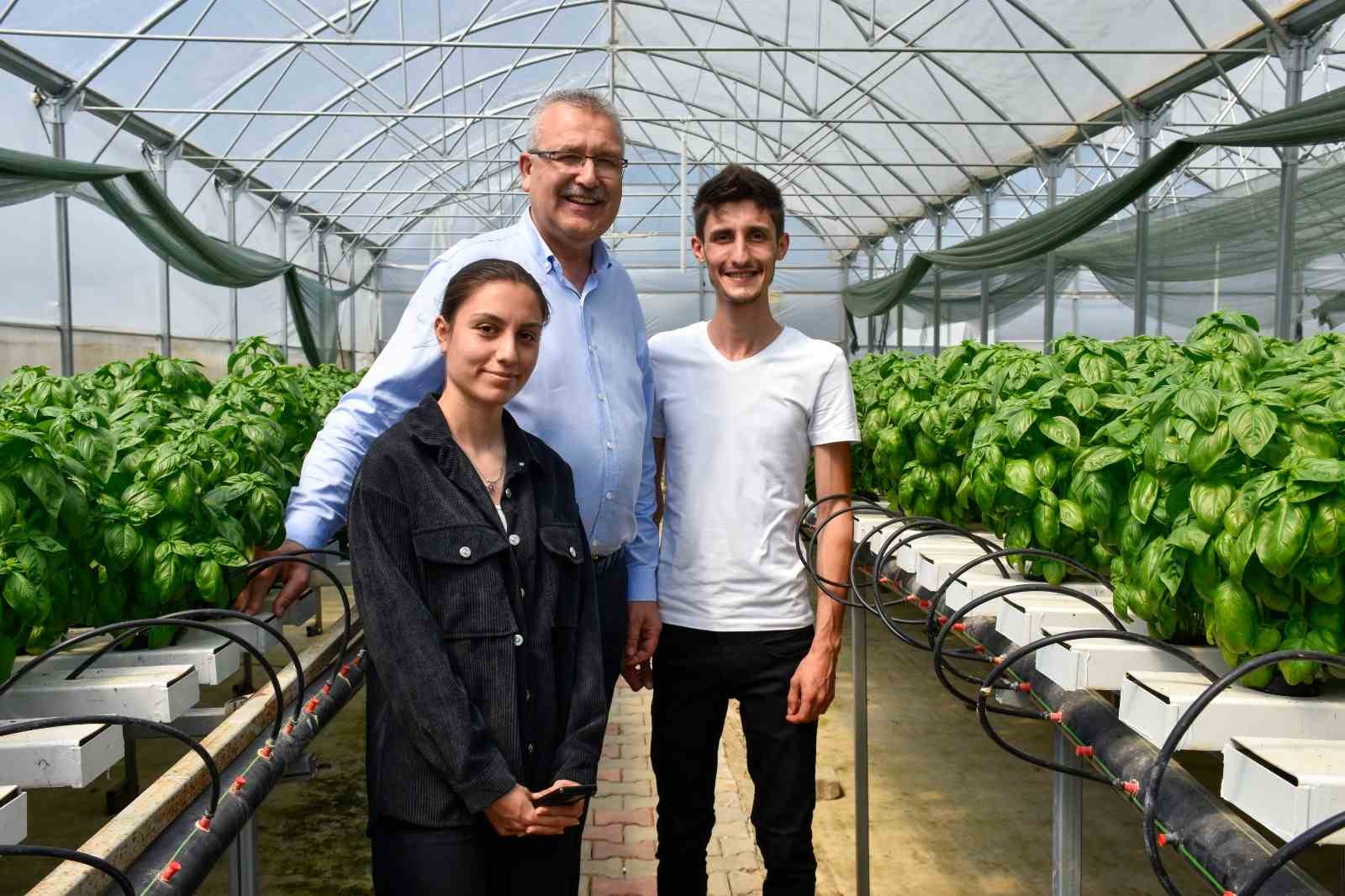 ÜLKEMİZİN EN ÖNEMLİ ÜRETİM MERKEZLERİNDEN KARACABEY’DE, YENİ ÜRÜNLERLE BERABER ÜRÜN