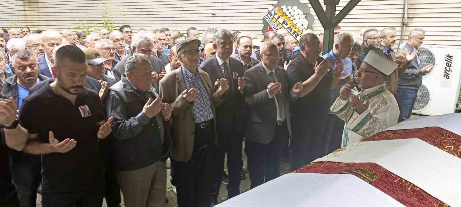ZONGULDAK'IN ÇAYCUMA İLÇESİNDE BİR DÖNEM İYİ PARTİ ÇAYCUMA İLÇE BAŞKANLIĞI