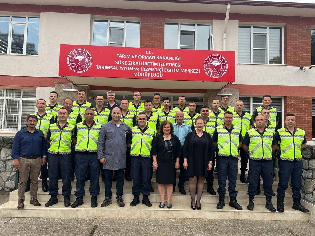 JANDARMA PERSONELİNE TRAKTÖR KULLANIMI EĞİTİMİ