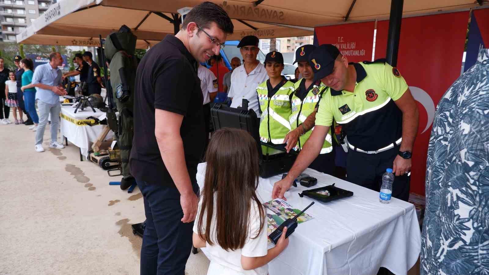 JANDARMA TEŞKİLATININ 184'ÜNCÜ KURULUŞ YILDÖNÜMÜ DOLAYISIYLA MERSİN'DE SAYAPARK AÇIK HAVA