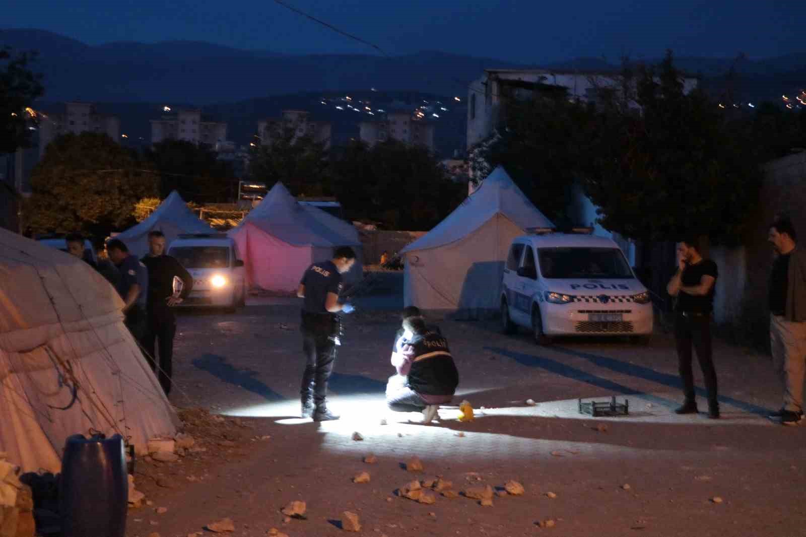 KAHRAMANMARAŞ’TA İKİ AİLE ARASINDA ÇIKAN SİLAHLI KAVGADA 2 KİŞİ ÖLDÜ,