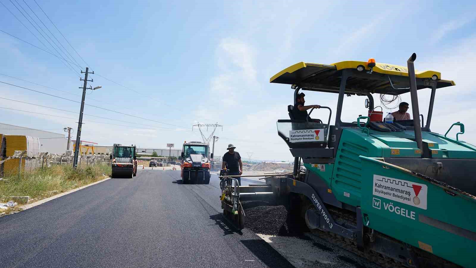 KAHRAMANMARAŞ’TA MEYDANA GELEN DEPREMLER SONRASI DEFORME OLAN YOLLARDA ASFALT ÇALIŞMALARI