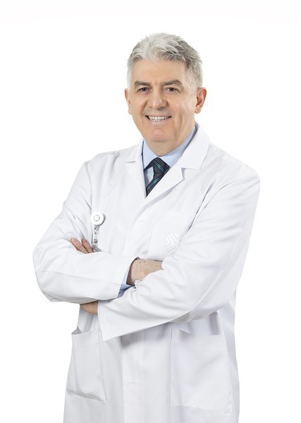 YAZ AYLARINDA SICAK HAVANIN KALP HASTALARI İÇİN TEHDİT OLABİLECEĞİNE DİKKATİ