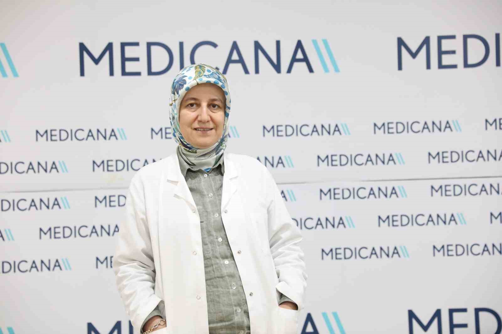 DERMATOLOJİ UZMANI DR. ÖĞR. ÜYESİ NECLA ERYILMAZ, SON YILLARDA ZOOFİLİK