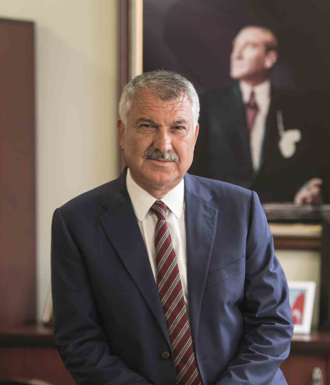 ADANA BÜYÜKŞEHİR BELEDİYE BAŞKANI ZEYDAN KARALAR, EYT NEDENİYLE EMEKLİ OLAN
