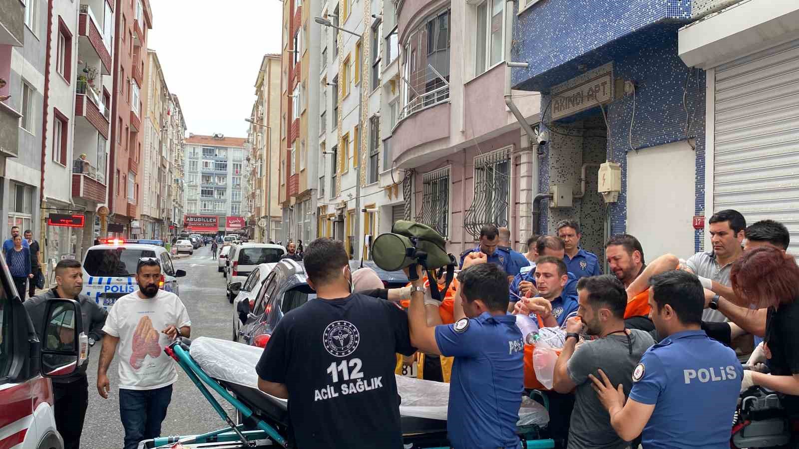 EŞ KAVGASINDA TABANCA ATEŞ ALDI: 1 ÖLÜ