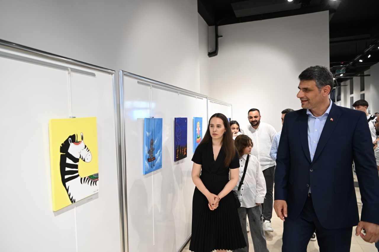 KOCAELİ’NİN KARTEPE İLÇESİNDEN GELECEĞİN SANATÇILARINDAN OLUŞAN RESİM SERGİSİ AÇILDI. 5