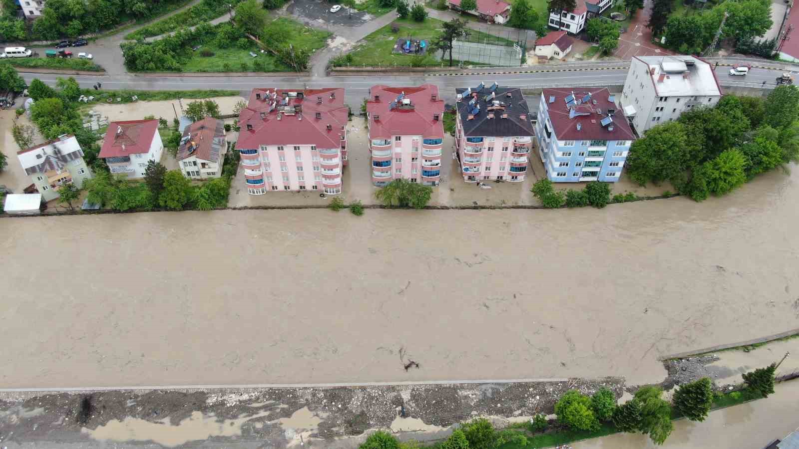 KASTAMONU’NUN AZDAVAY İLÇESİNDE SON ÜÇ YILDA ÜÇÜNCÜ KEZ SEL FELAKETİ