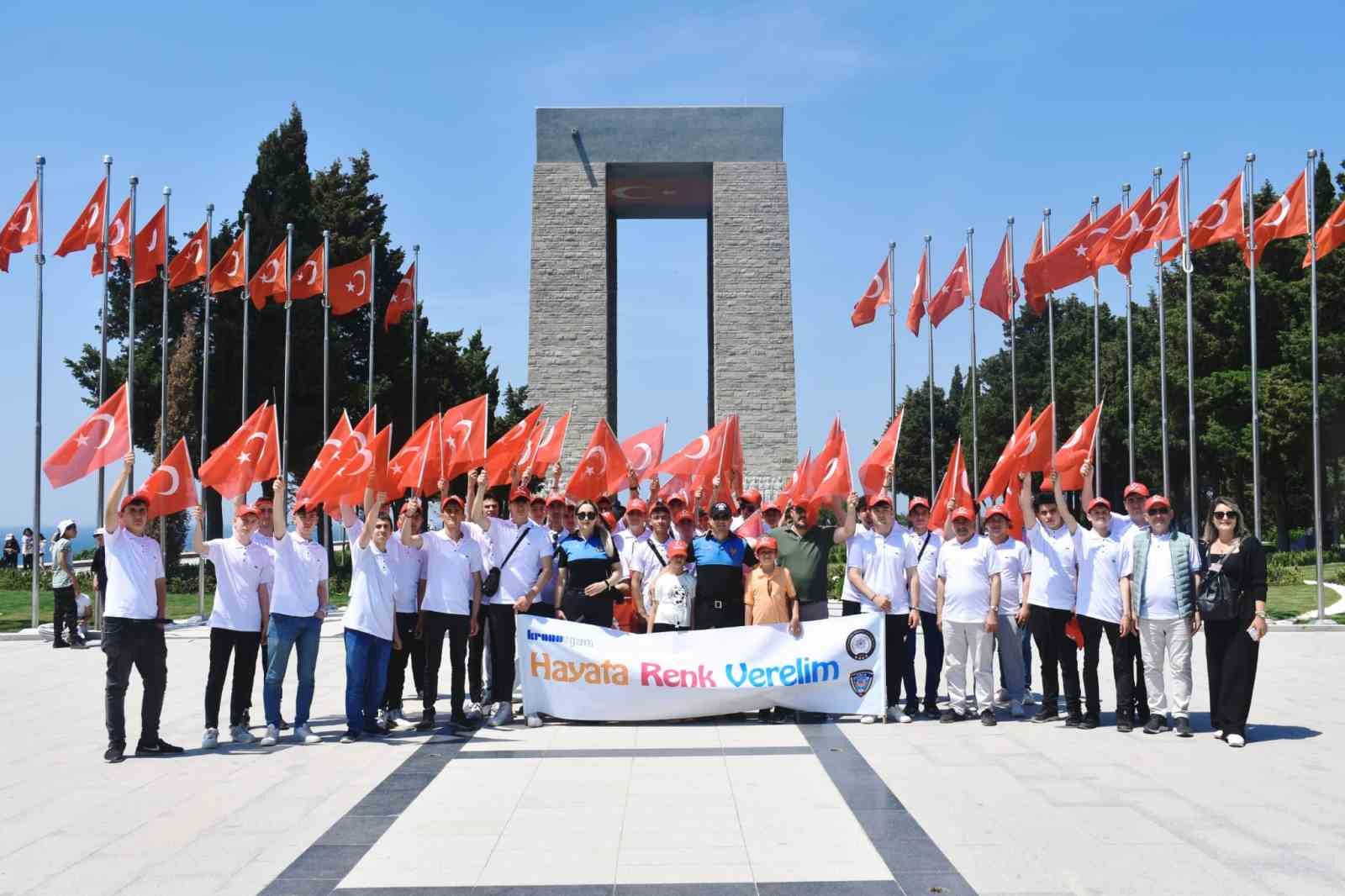 KASTAMONU’DA ‘HAYATA RENK VERELİM’ PROJESİ ÇERÇEVESİNDE ÖĞRENCİLER, ÇANAKKALE GEZİSİNDE KAHRAMAN