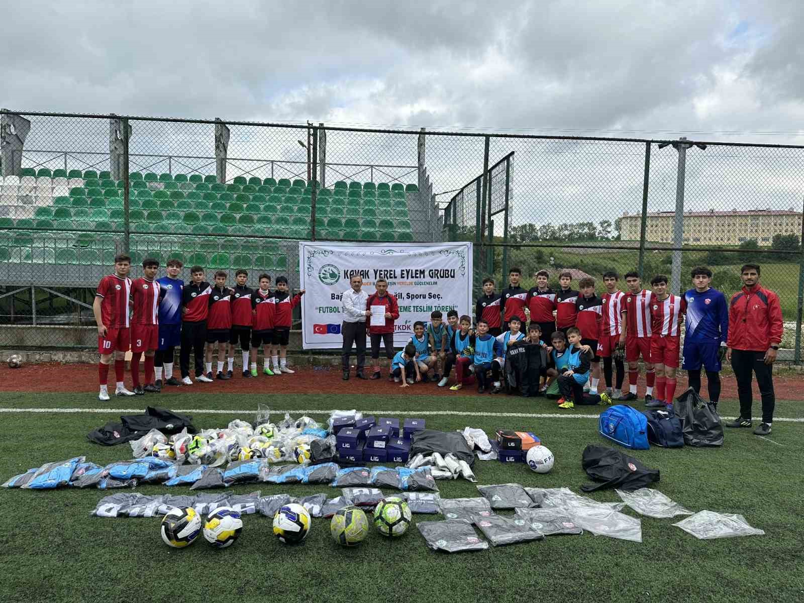 KAVAK YEĞ ’DEN SPORA DESTEK