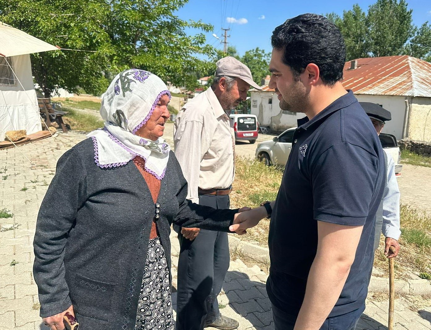 ADIYAMAN’IN GÖLBAŞI KAYMAKAMI TARIK BUĞRA SEYHAN, İLÇEYE BAĞLI KÖYLERDE İNCELEMELERDE