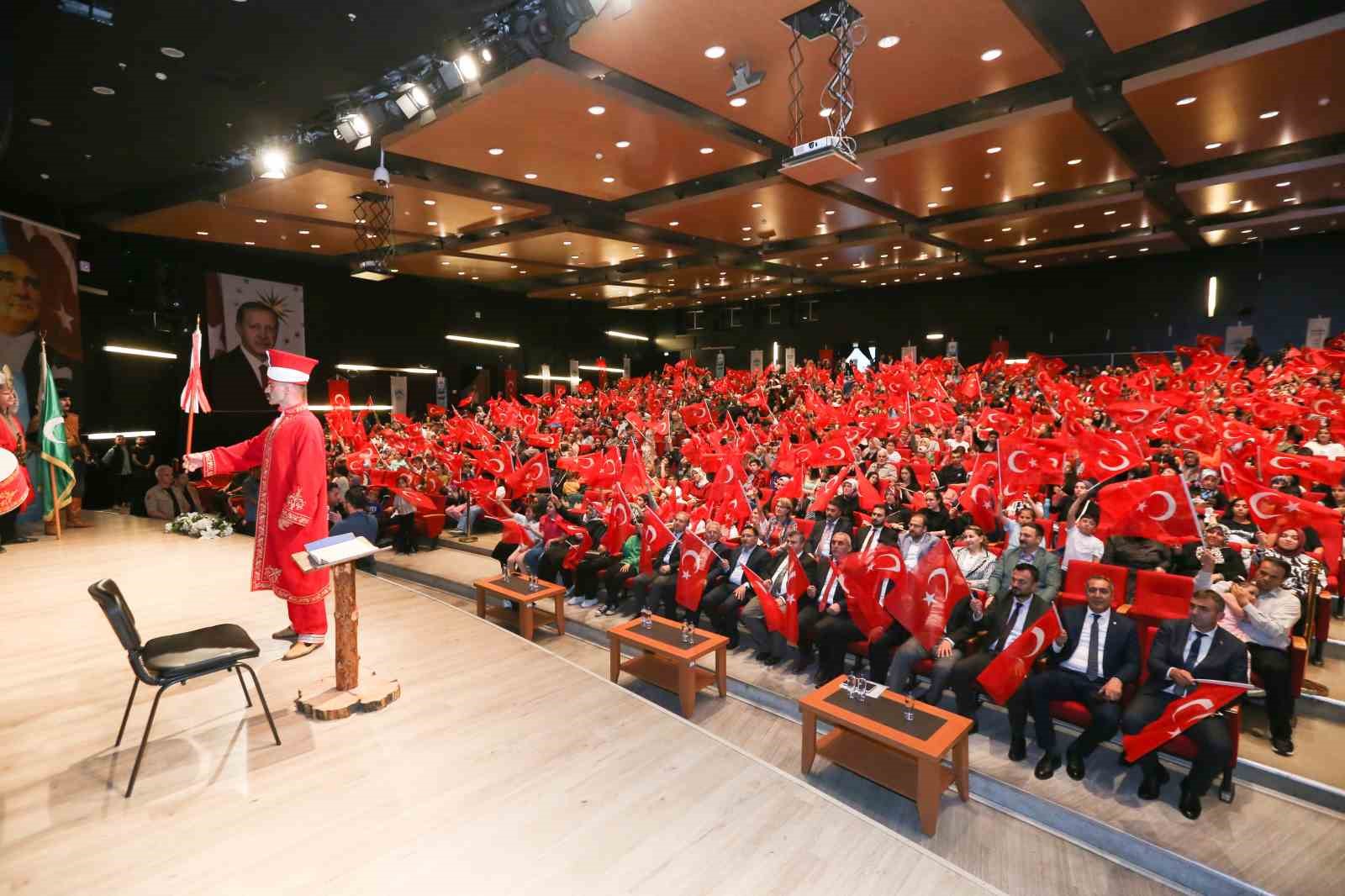 KAYSERİ BÜYÜKŞEHİR BELEDİYE BAŞKANI DR. MEMDUH BÜYÜKKILIÇ, KAYSERİ VALİSİ GÖKMEN