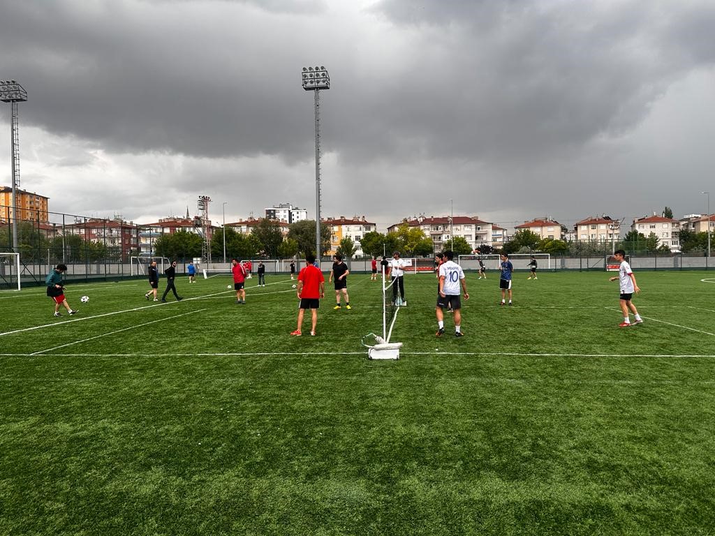 KOCASİNAN GENÇLİK VE SPOR İLÇE MÜDÜRLÜĞÜ İLE AYAK TENİSİ İL