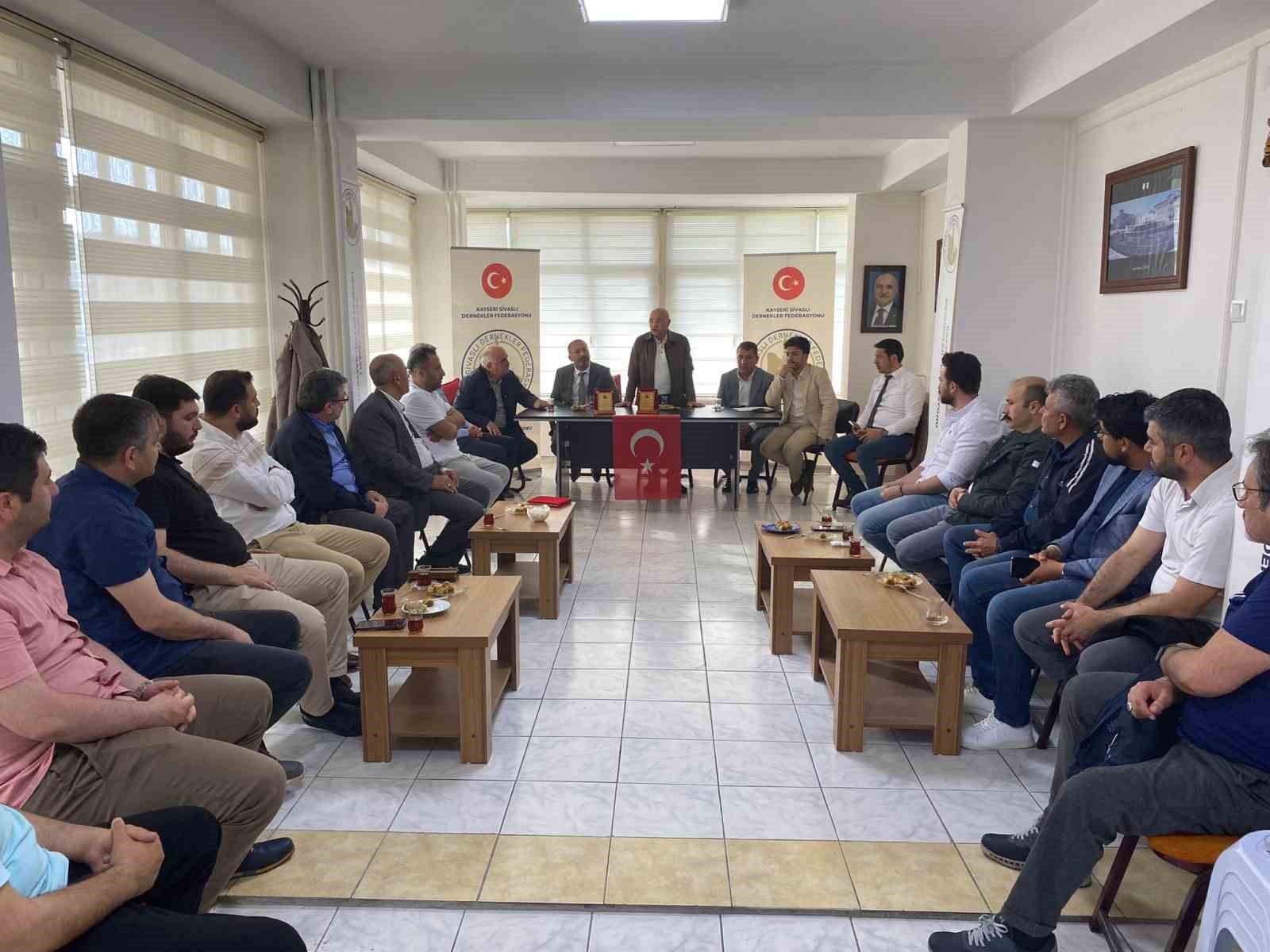 KAYSERİ SİVASLILAR DERNEĞİ'NDE YAPILAN GENEL KURUL SONUCUNDA BAŞKANLIĞA İSA GÜN
