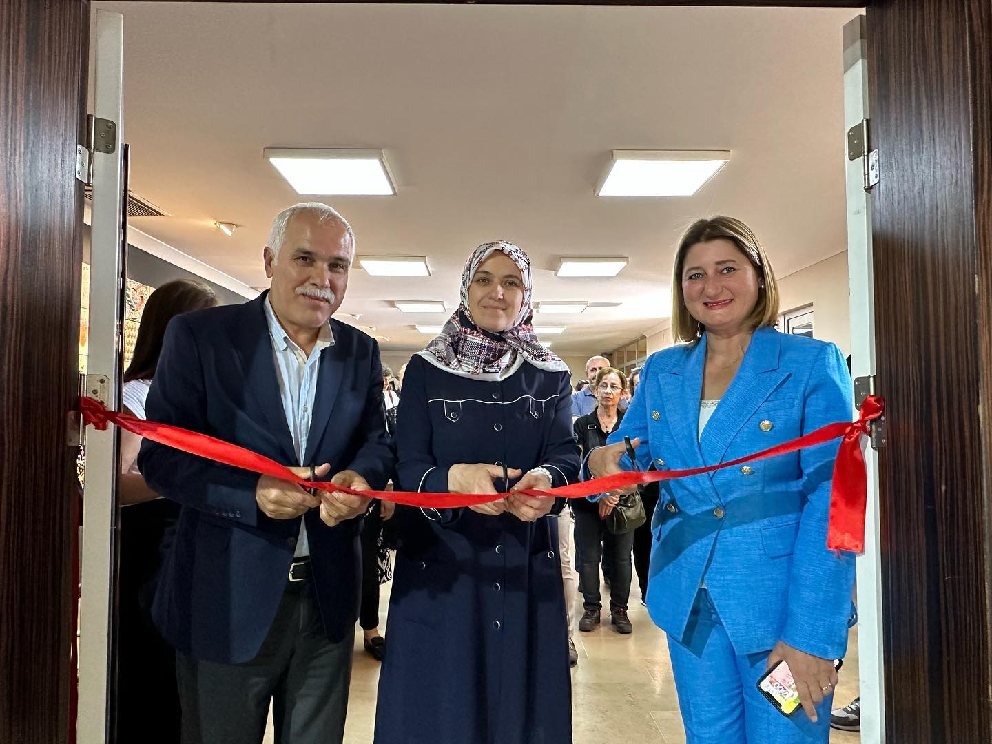 Kazaziye eserleri sanatseverlerle buluştu Harun Karacan Gençlik ve Spor Merkezi El Sanatları Kursları Eğitmeni