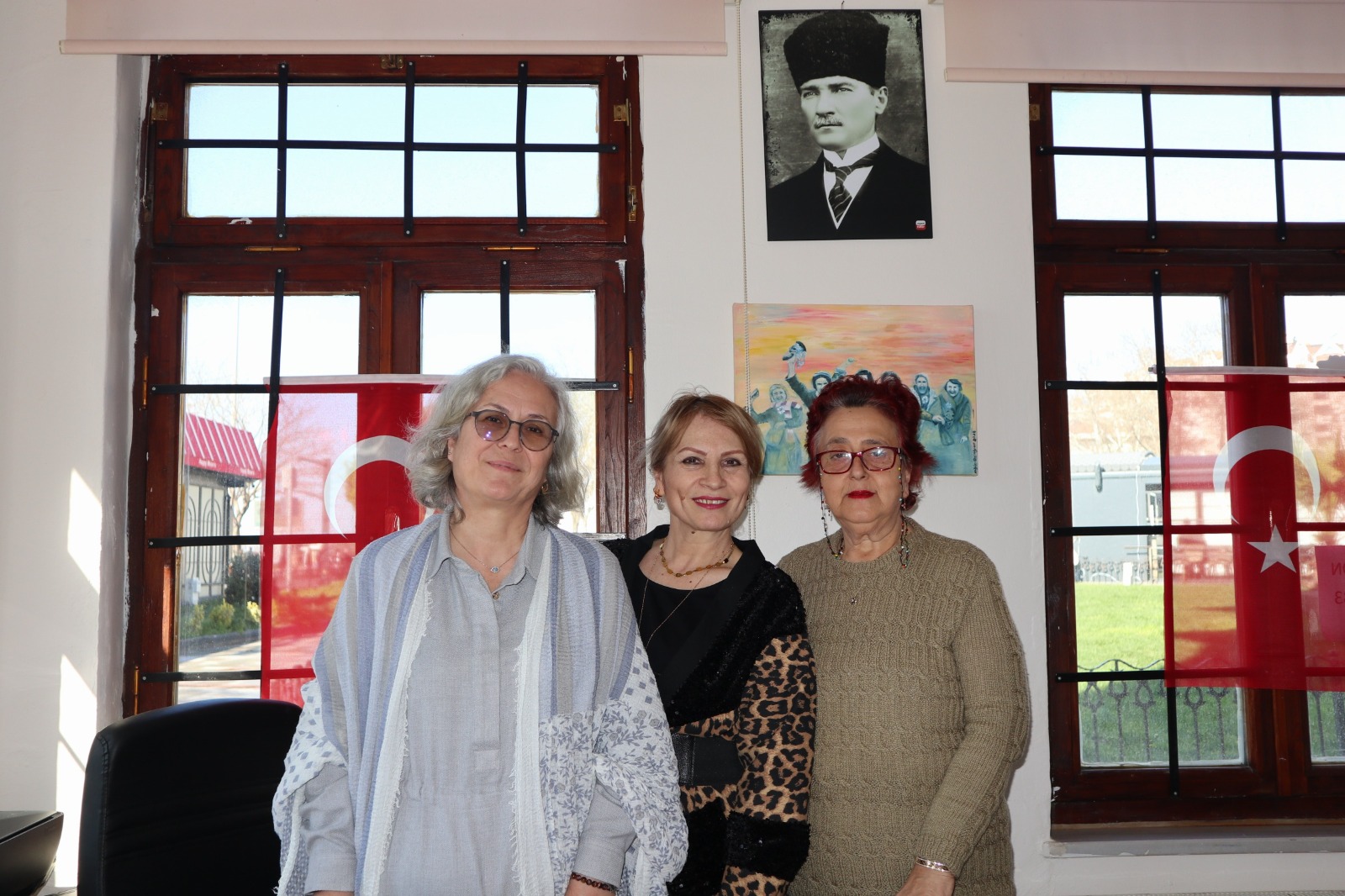 Kadın Dayanışma Derneği’nin (KDD), “Dünden Bugüne Kadın” isimli konferansı 9