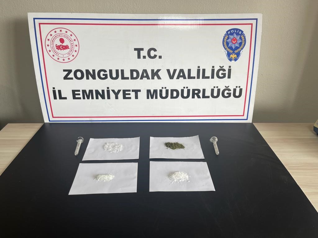 ZONGULDAK'IN EREĞLİ İLÇESİNDE KDZ. EREĞLİ İLÇE EMNİYET MÜDÜRLÜĞÜNCE OPERASYON GERÇEKLEŞTİRİLDİ.