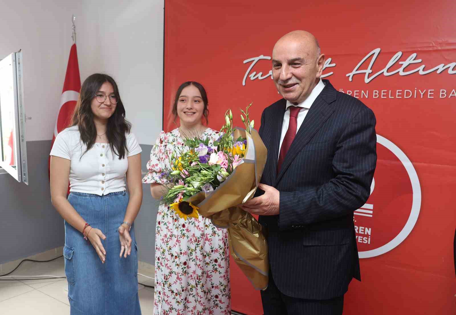 KEÇİÖREN BELEDİYE BAŞKANI TURGUT ALTINOK, LİSELERE GEÇİŞ SİSTEMİ (LGS) SINAVINA