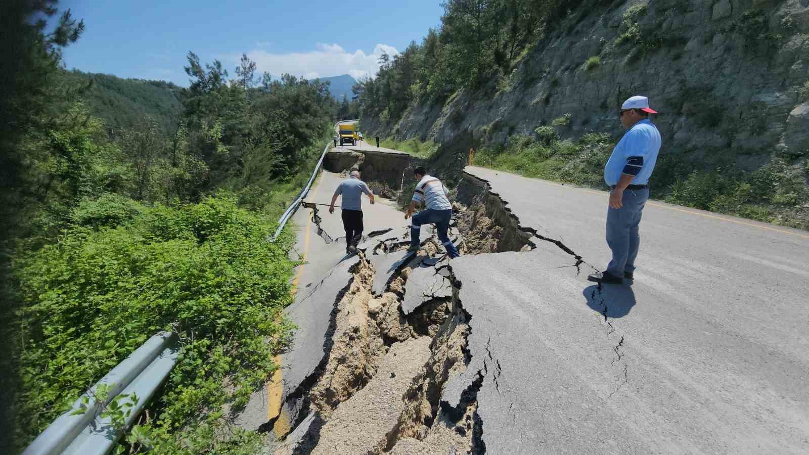 KARABÜK'TE KELTEPE KAYAK MERKEZİ'NİN YOLUNUN 50 METRELİK KISMI SON HAFTALARDA