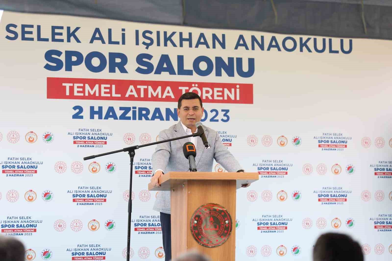 FATİH SELEK ALİ IŞIKHAN ANAOKULU SPOR SALONU TEMEL ATMA TÖRENİNDE