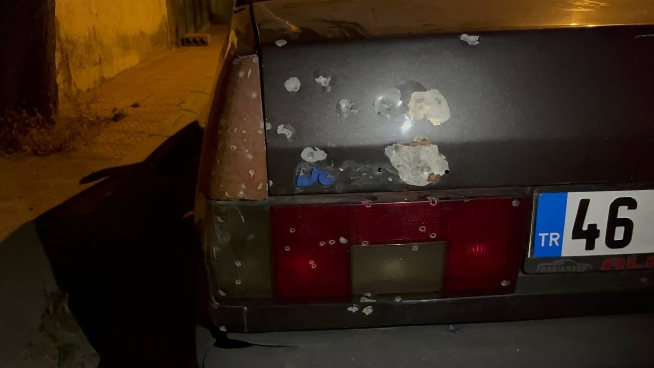 KİLİS’TE ARALARINDA HUSUMET BULUNAN KOMŞULAR ARASINDA ÇIKAN SİLAHLI KAVGADA 3