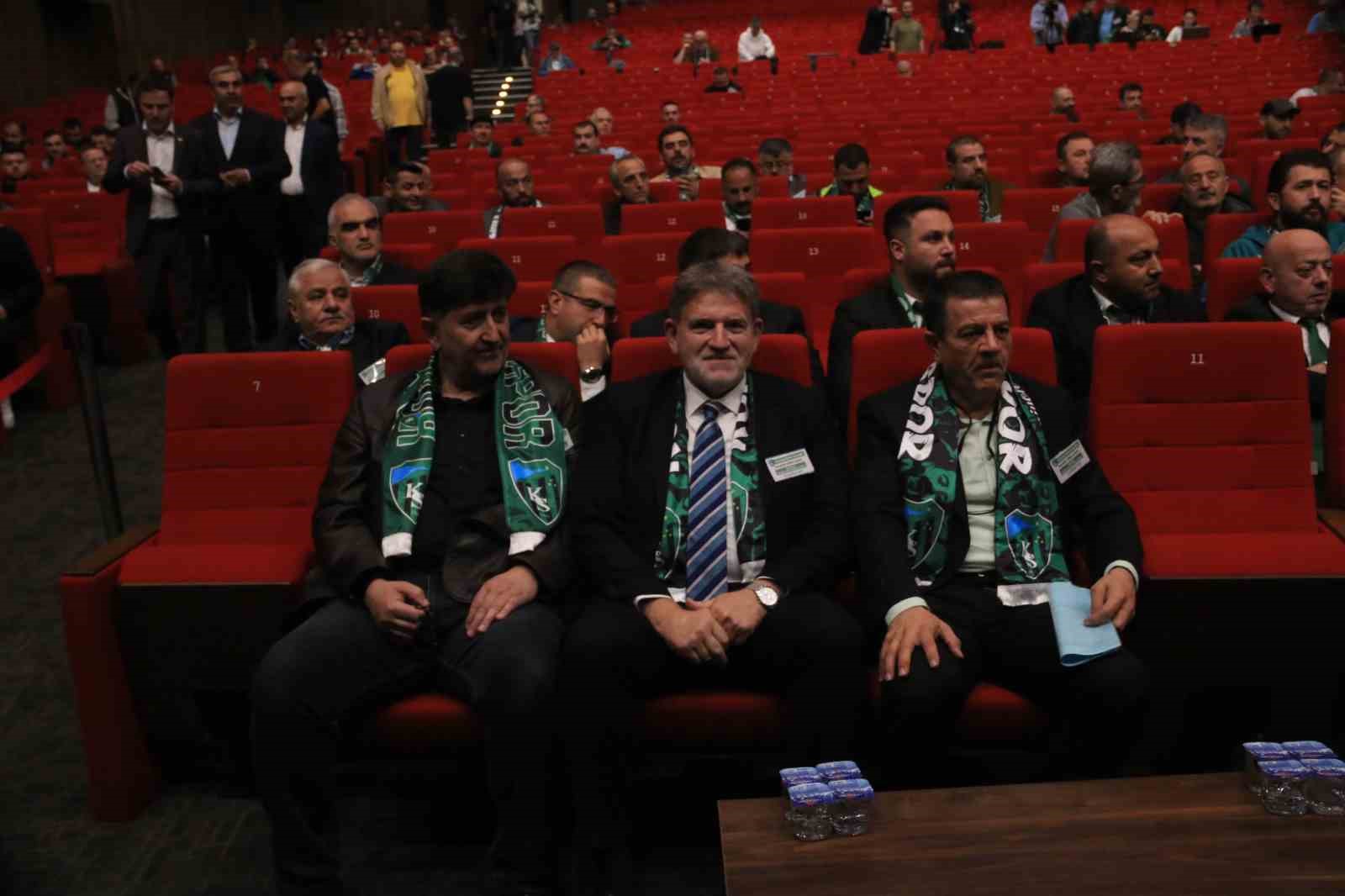 KOCAELİSPOR OLAĞAN SEÇİMLİ GENEL KURULU'N İKİNCİ GÜNÜNDE BAŞKAN VE YÖNETİMİNİ