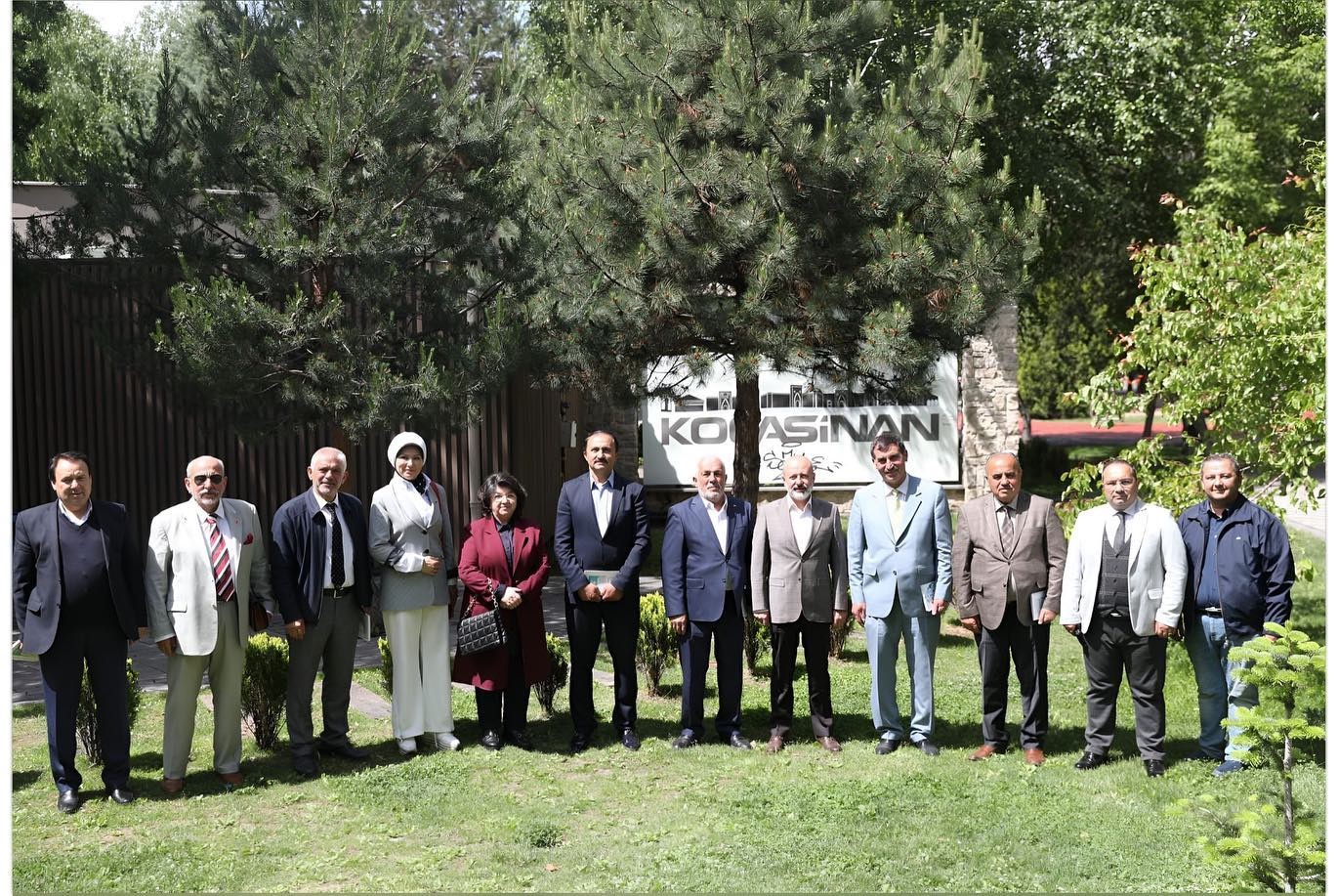 KOCASİNAN BELEDİYE BAŞKANI AHMET ÇOLAKBAYRAKDAR, 1’İNCİ VE 2’NCİ BÖLGE MUHTARLARININ