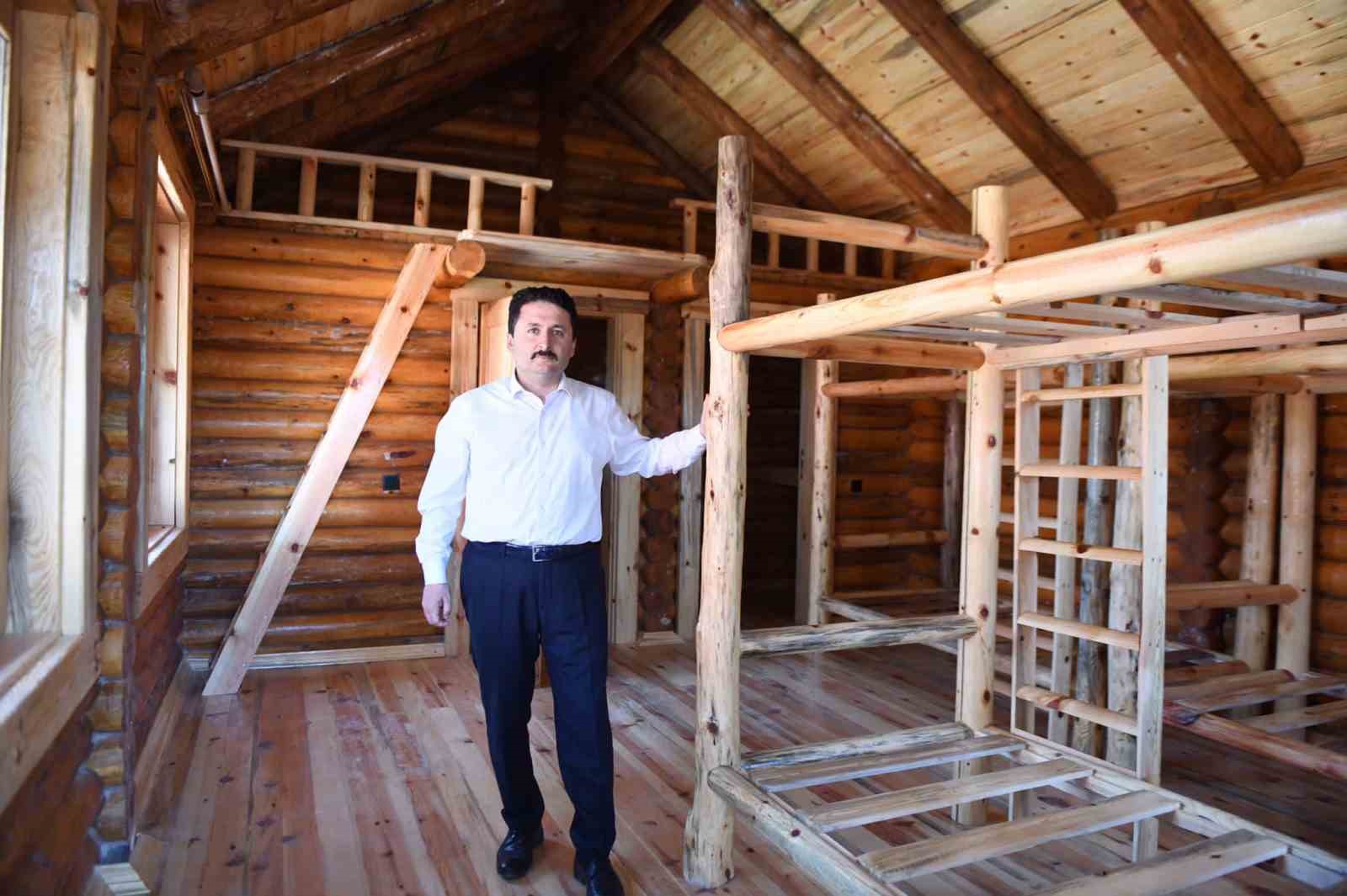 ALTIEYLÜL BELEDİYESİNİN GENÇLERE YÖNELİK OLARAK YAPTIRDIĞI KONAKPINAR GENÇLİK MERKEZİNİN AÇILIŞI