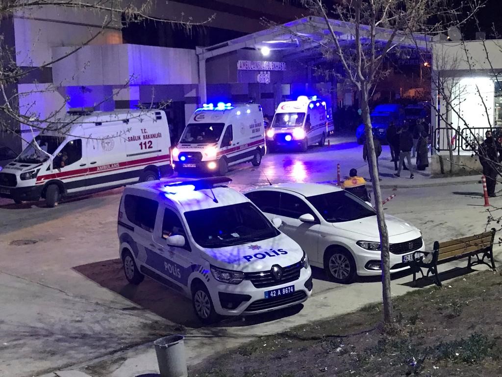 OLAY, GECE SAATLERİNDE EREĞLİ'NİN SELÇUKLU MAHALLESİ İSTASYON CADDESİ ESNAF SİTESİ
