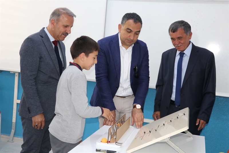 AKIL OYUNLARI SINIFINDA İNCELEME YAPTILAR