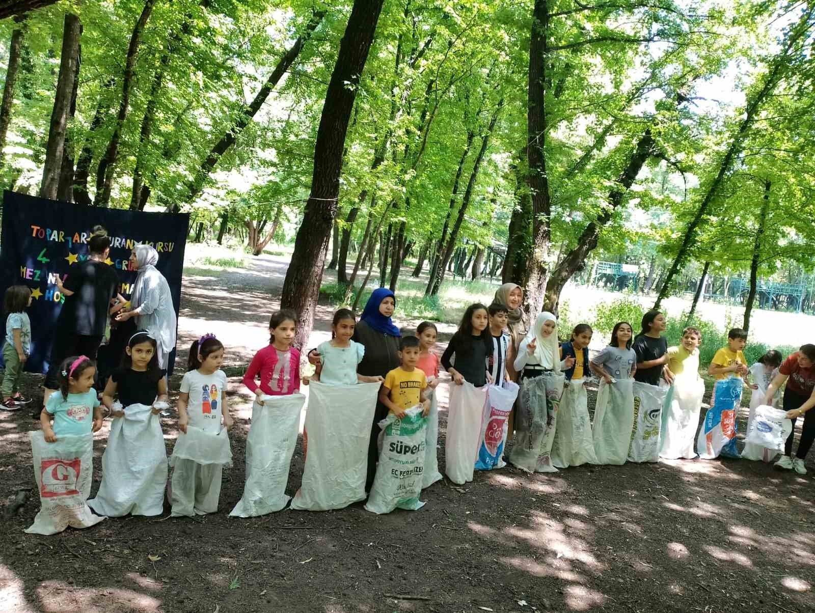 KÖYCEĞİZ’DE KUR’AN KURSU ÖĞRENCİLERİ MEZUNİYET PİKNİĞİNDE EĞLENDİLER