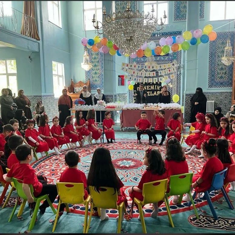 BİTLİS HÜSREVPAŞA 4-6 YAŞ KUR'AN KURSUNDA YILSONU ETKİNLİĞİ DÜZENLENDİ.