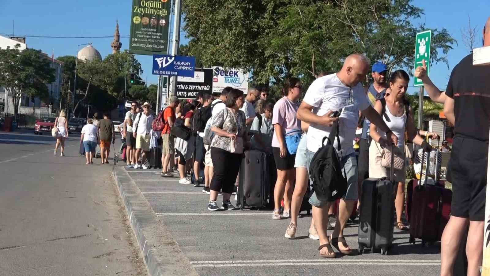9 GÜNLÜK KURBAN BAYRAMI TATİLİNİ EGE DENİZİ'NDEKİ YUNAN ADALARINDA GEÇİRMEK