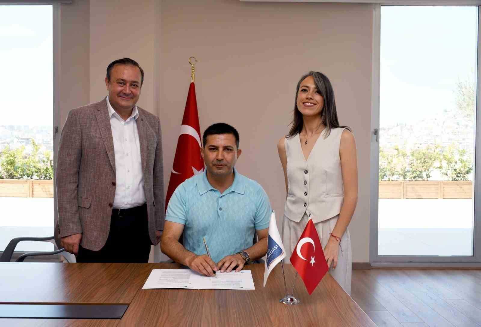 KUŞADASI BELEDİYESİ’NDEN BİR İLK DAHA BAŞKAN ÖMER GÜNEL BELEDİYE BAŞKANLARI