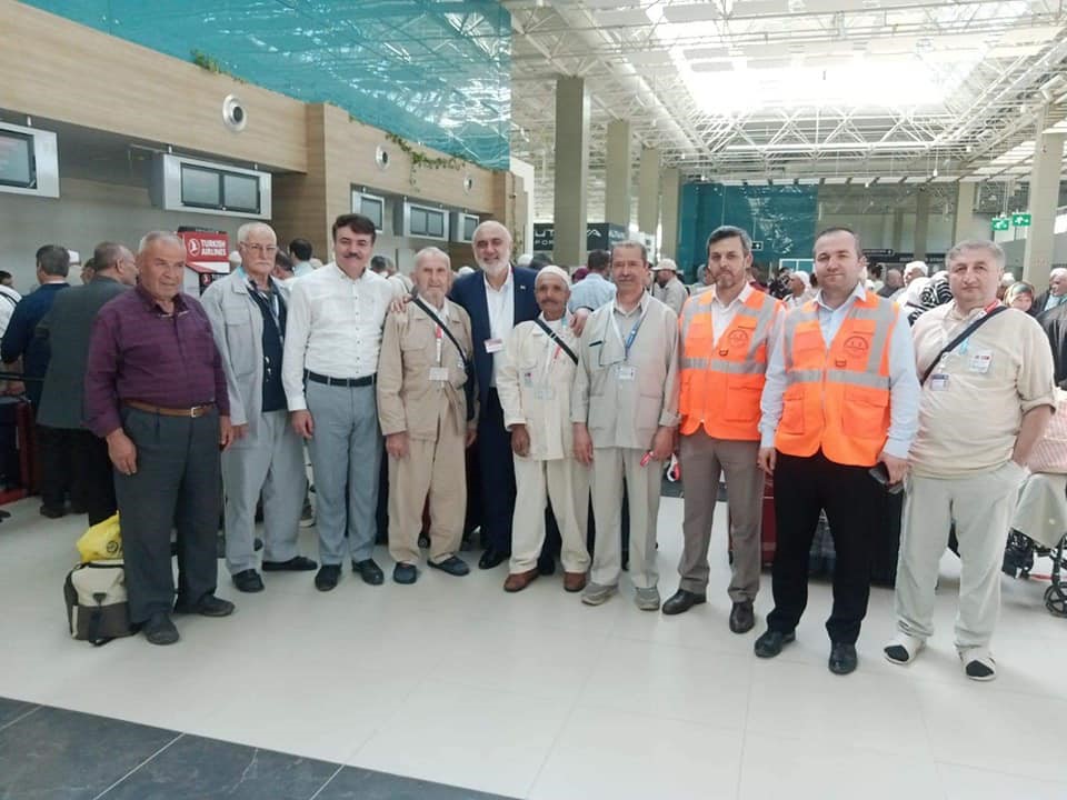 ZAFER HAVA LİMANINDAN KÜTAHYALI 186 KİŞİLİK HACI ADAYI KUTSAL TOPRAKLARA