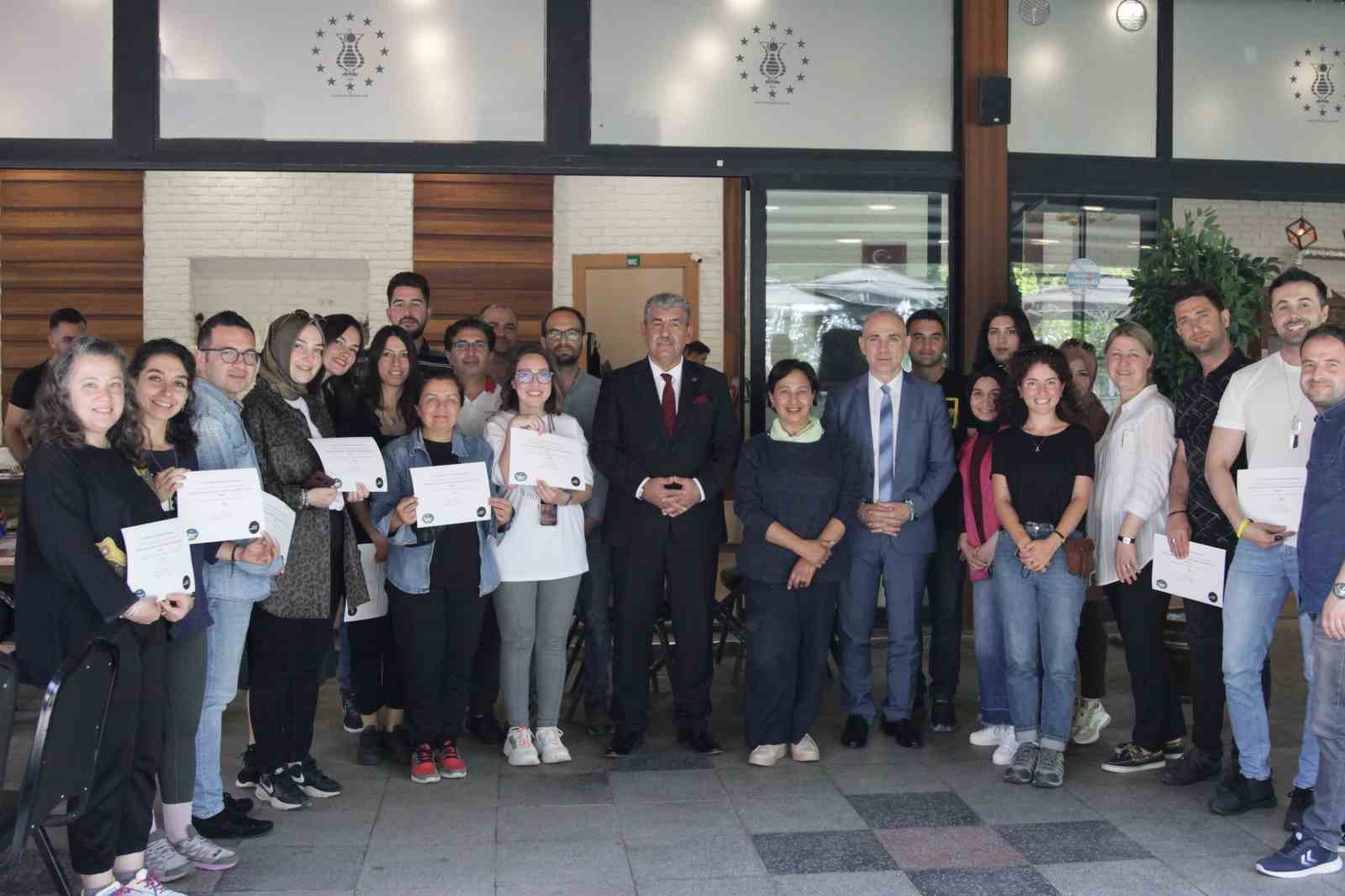 KÜTAHYA'DA TARİHİ KENTLER BİRLİĞİ EĞİTİM SEMİNERİ
